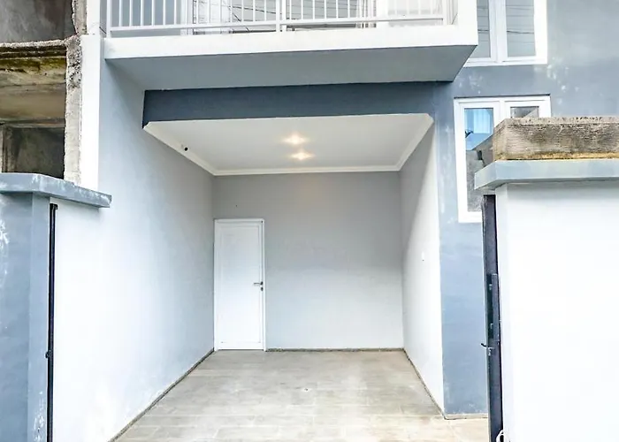 別荘 Rumah Kuta 3 Bedroom 9 Pax Sukabali 1 ジンバラン