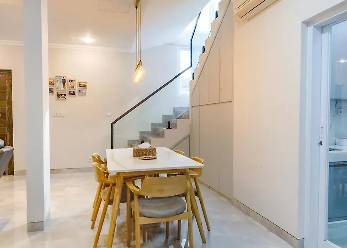 別荘 Rumah Kuta 3 Bedroom 9 Pax Sukabali 1 ジンバラン