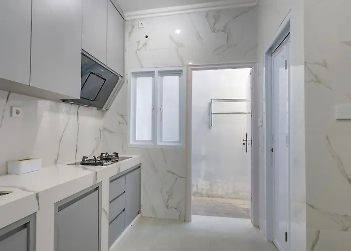 Rumah Kuta 3 Bedroom 9 Pax Sukabali 1 ジンバラン